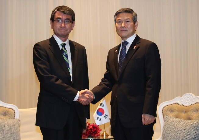 Majority of S. Koreans Want End to Japan Intelligence-sharing Pact