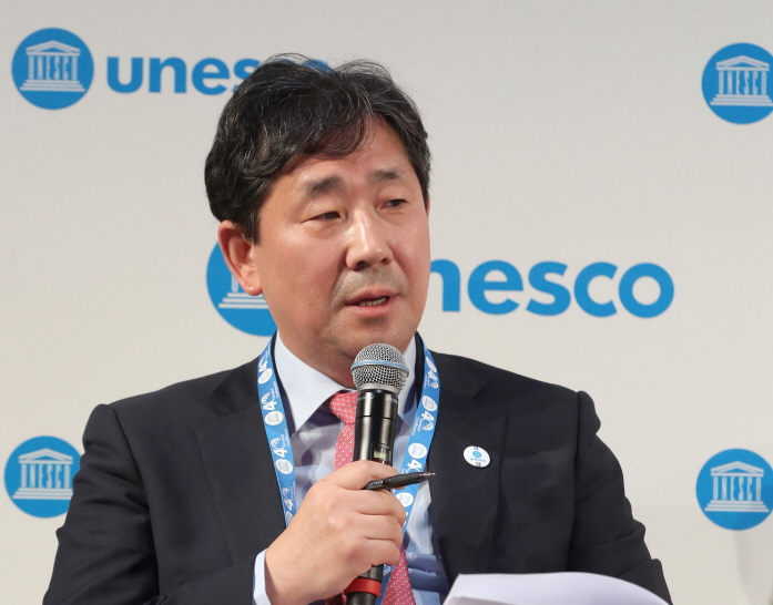Culture Minister Park Yang-woo during the UNESCO Forum of Ministers of Culture on Nov. 19, 2019. (image: Ministry of Culture, Sports and Tourism)