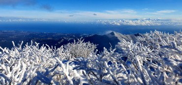 Mount Seorak Transformed into a Land of Snow