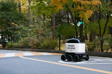 S. Korean Delivery Firm Successfully Tests Outdoor Delivery Robot