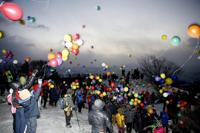 Jeju Province Asks Organizers to Stop Flying Balloons at Festivals