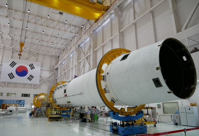 S. Korea’s First Locally Built Space Rocket on Track for Launch in 2021