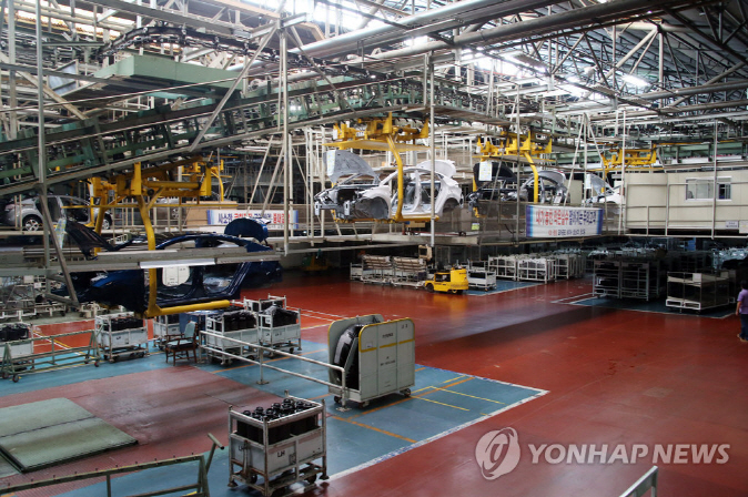 An assembly line of Hyundai Motor plant in Ulsan, 450 kilometers southeast of Seoul. (Yonhap)