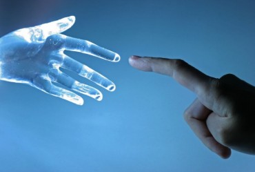 Researchers Develop e-Skin that is More Sensitive than Fingers