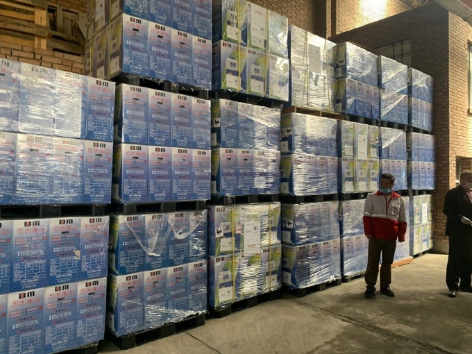 South Korea quarantine and medical equipment, including COVID-19 test kits, are delivered to Iranian authorities in Tehran, on April 6, 2020 (local time) in this photo provided by Seoul's embassy in the country.
