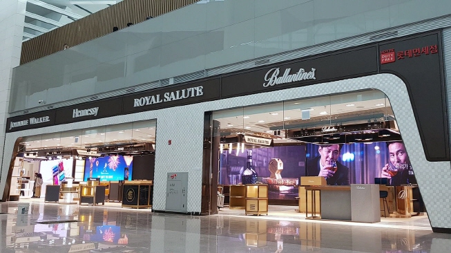 Hotel Lotte's flagship duty free store at Incheon International Airport Terminal 2 (Yonhap)