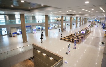 Tourist Arrivals in S. Korea Dip Sharply in May
