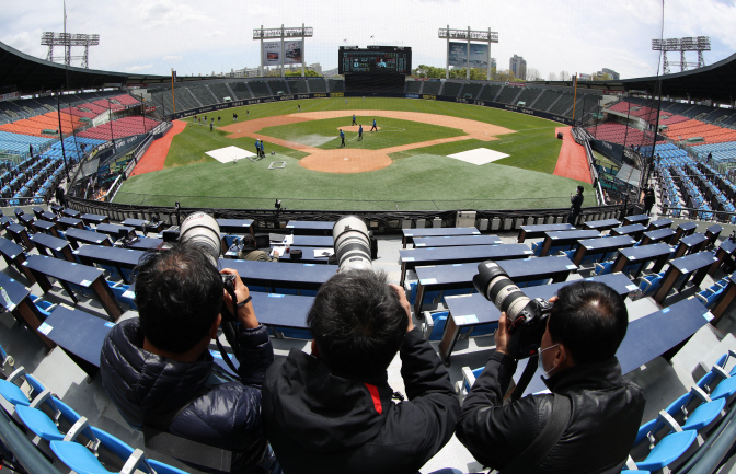 ESPN Seeking Free Rights to Broadcast S. Korean Baseball Games