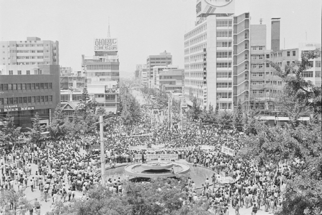 ‘Spring of Democracy’ Exhibition Highlights Records, Emotions of Gwangju Uprising