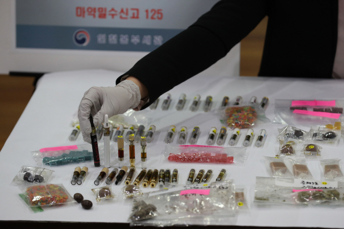 The narcotics came in various shapes and sizes, from e-cigarettes to oils, cookies, chocolate, and jellies.  (Yonhap)