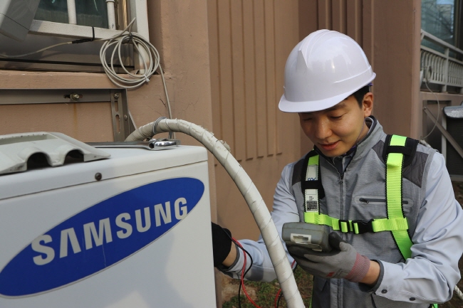 Air Conditioner Service Crisis Looms for Homebound S. Koreans