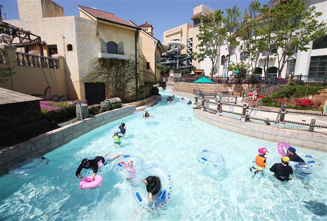 Water Park Opens with Social Distancing Measures