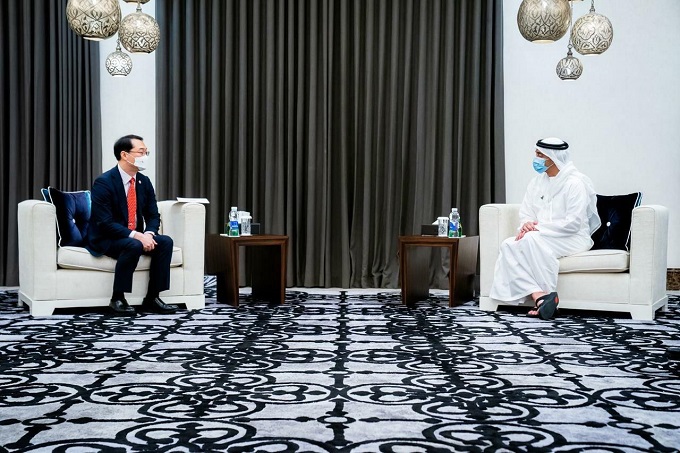 This photo, provided by Seoul's foreign ministry on June 15, 2020, shows Deputy Foreign Minister Kim Gunn (L) paying a courtesy call on UAE Foreign Minister Abdullah bin Zayed Al Nahyan during the visit to the Middle East country. 