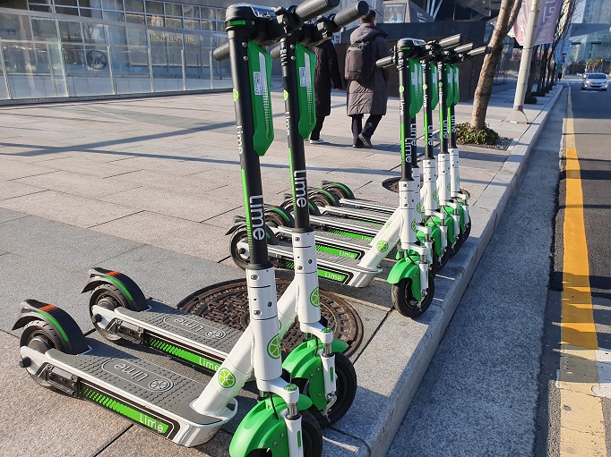 Electric Scooters Rise as Alternative to Public Transportation Due to Coronavirus