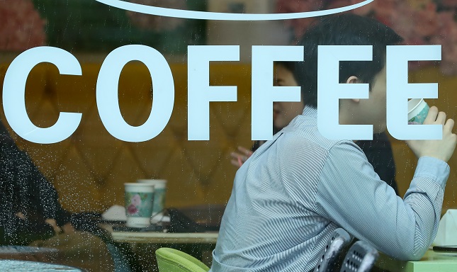 Owner-operated Cafés Struggling with High Inflation