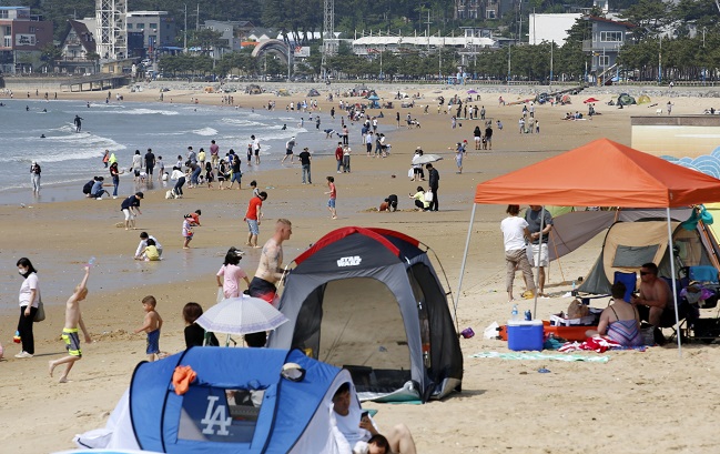 Only One-third of Seoulites Took a Summer Vacation Last Year Due to Pandemic
