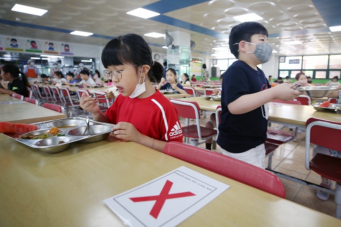 S. Korea Finalizes Phased School Reopening Despite Persisting Pandemic