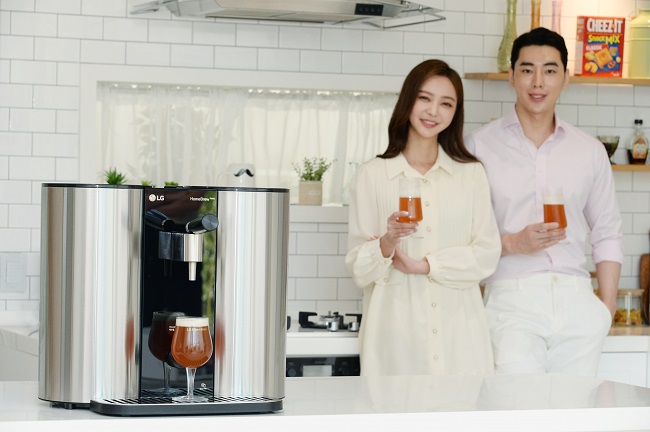 LG Electronics Unveils Homebrewing Machine at Affordable Price