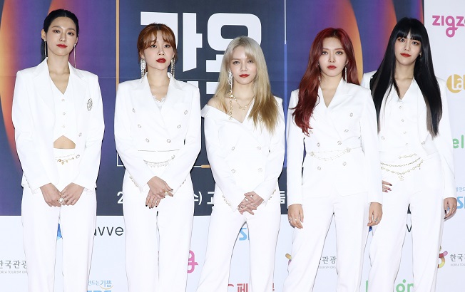 South Korean girl group AOA poses for a photo during the 2019 SBS Music Awards in Seoul on Dec. 25. 2019. (Yonhap)