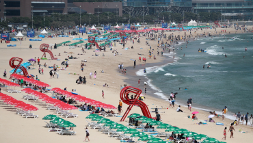 COVID-19: No Chimaek on S. Korean Beaches This Year