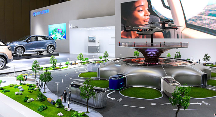This photo, provided by Hyundai-Kia Automotive Group, shows a miniature of the carmaker's smart mobility solution UAM-PBV-Hub at the 2020 H2 Mobility+ Energy Show on July 1, 2020, at KINTEX in Ilsan, north of Seoul.