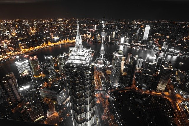 China's commercial hub of Shanghai (image: Pixabay)