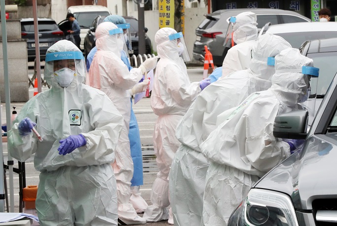 S. Korea’s Drive-thru Virus Test Scheme Proposed as Global Standard