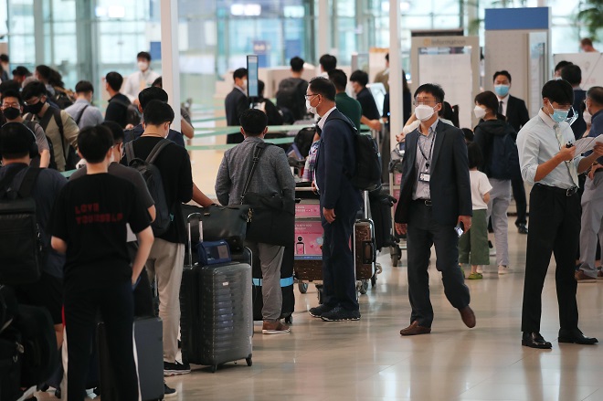 Japan Agrees to Allow Fast-track Entry of Businesspeople from S. Korea