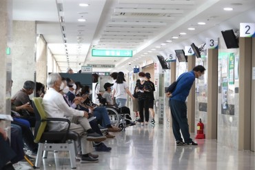 Majority of S. Koreans in Favor of Increasing Number of Medical Doctors: Poll