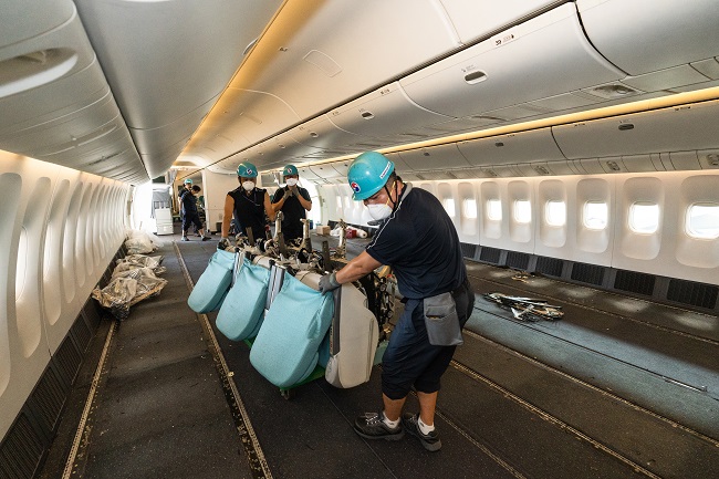 Korean Air Begins Using Converted Planes to Transport Cargo