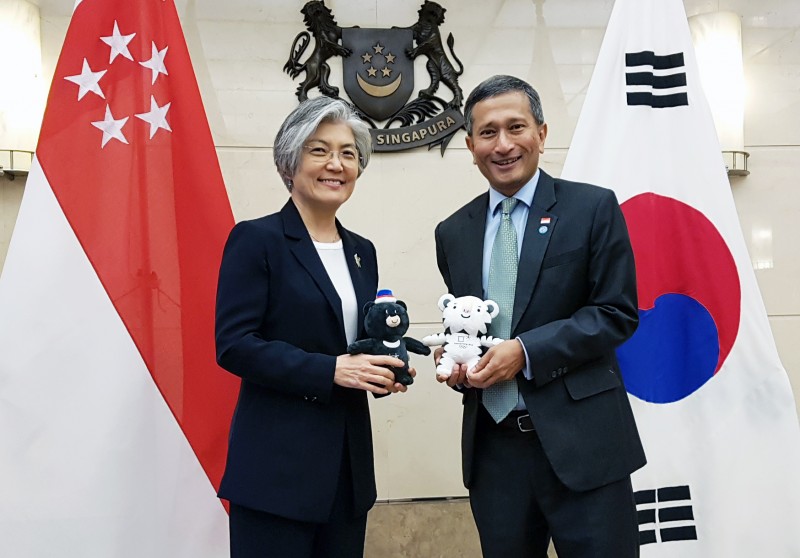 S. Korea, Singapore Agree on ‘Fast-track’ Entry Program for Biz People amid COVID-19