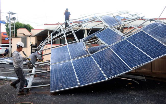 Scrapped Solar Panels Pose Serious Environmental Risk