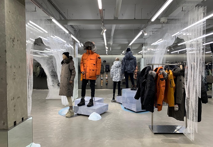 Kolon Industries FnC Develops Biodegradable Mannequins