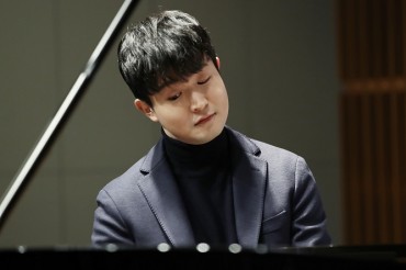 Award-winning Pianist Sunwoo Yekwon Returns with ‘Miraculous’ Album ‘Mozart’