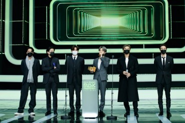 BTS Wins Big, Performs at K-pop Awards Show MAMA 2020
