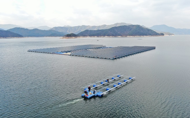 Hanwha Q Cells Launches Floating Solar Power Plant Project with Local Residents