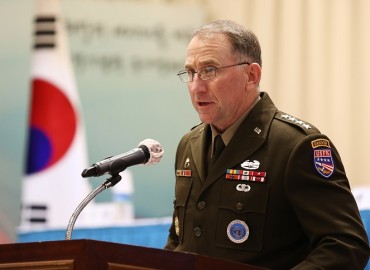 Abrams Says USFK Will Get COVID-19 Vaccine as Soon as it’s Authorized
