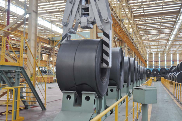 Steelmakers, Shipyards Feud over Price Hike of Steel Plates