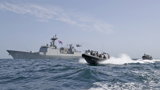 This 2019 file photo shows the South Korean destroyer Choi Young. South Korea said on Jan. 5, 2021, that it is sending the anti-piracy Cheonghae Unit aboard the warship to waters near the Strait of Hormuz after Iranian naval forces seized a South Korean-flagged tanker, the MT Hankuk Chemi, for alleged environmental pollution in the Persian Gulf the previous day. (Yonhap)