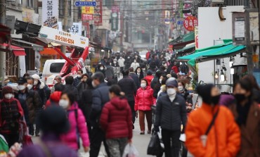 Lunar New Year Travel Plans Pose New Challenge in COVID-19 Fight