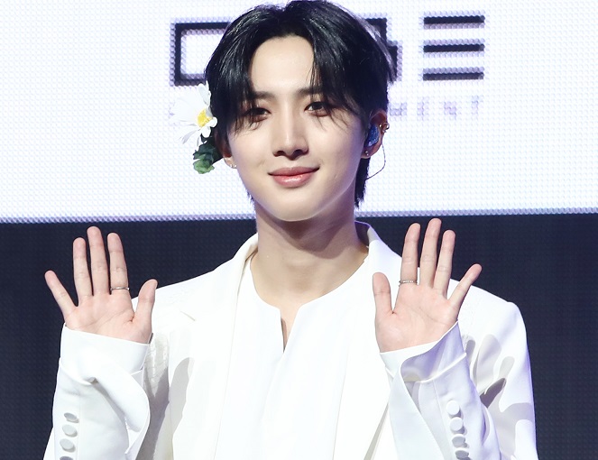 This file photo, taken Oct. 12, 2020, at Blue Square Hall in central Seoul, shows Hui, the leader of the K-pop boy band Pentagon, posing during a showcase for the release of the group's 10th EP, titled "WE:TH." (Yonhap)
