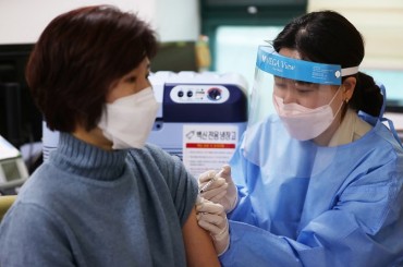 New Virus Cases Rebound to Over 400 Ahead of 1st Rollout of Vaccine This Week
