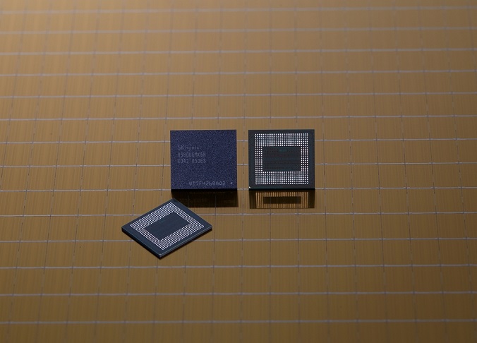 This photo provided by SK hynix Inc. on March 8, 2021, shows the company's 18-gigabyte low-power double data rate (LPDDR) 5 DRAM that offers the industry's largest capacity.
