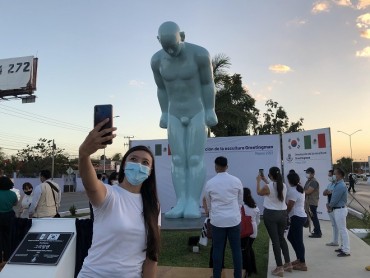 S. Korean Sculpture Displayed in Mexico