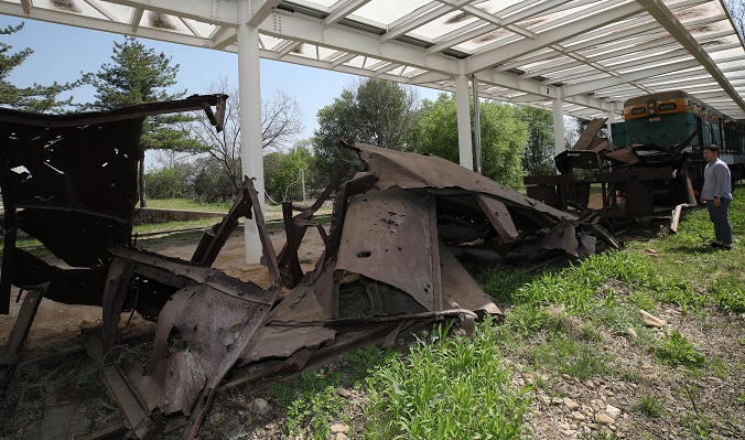 This file photo shows a rusty train at Woljeong-ri Station, which was destroyed during the Korean War, in the northeastern border town of Cheorwon. (Yonhap)