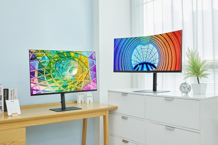 This photo, provided by Samsung Electronics Co. on March 22, 2021, shows the company's new computer monitors, the S80A (L) and the S65UA.