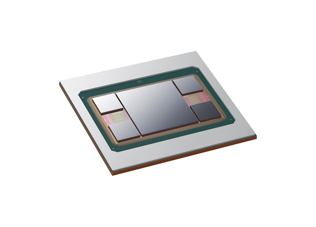 This photo, provided by Samsung Electronics Co. on May 6, 2021, shows its next-generation 2.5D chip packaging technology, Interposer-Cube4 (I-Cube4).