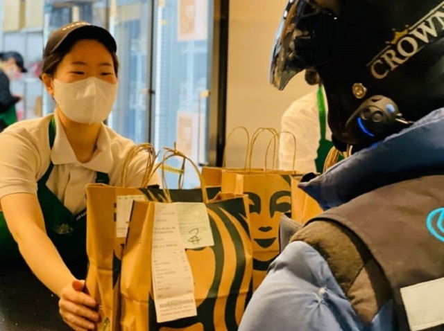 Starbucks Korea Jumps into Delivery Market