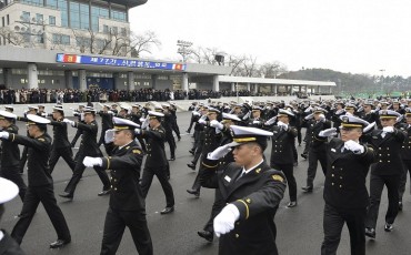 Rights Watchdog Advises Naval Academy to Retract Dating Ban