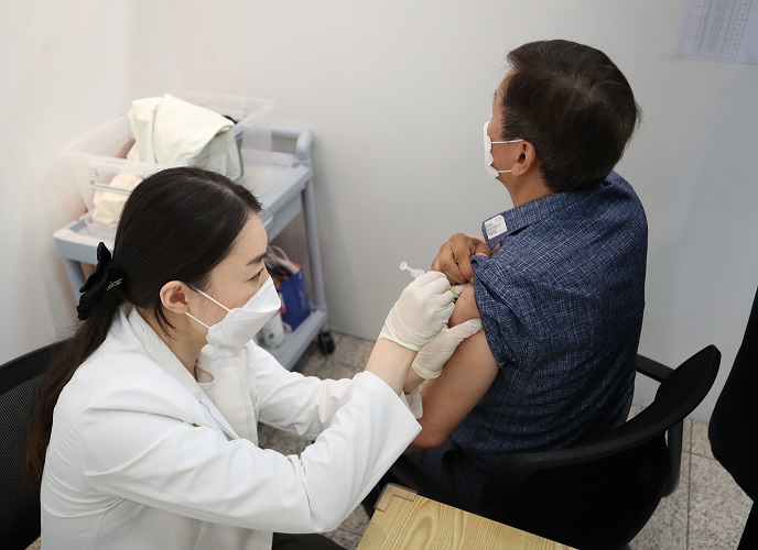 95.6 pct of Vaccinated People Say They Recommend Receiving Shots: Poll
